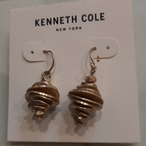 3/$20 Kenneth Cole Gold-tone Small Earrings - Picture 3 of 6